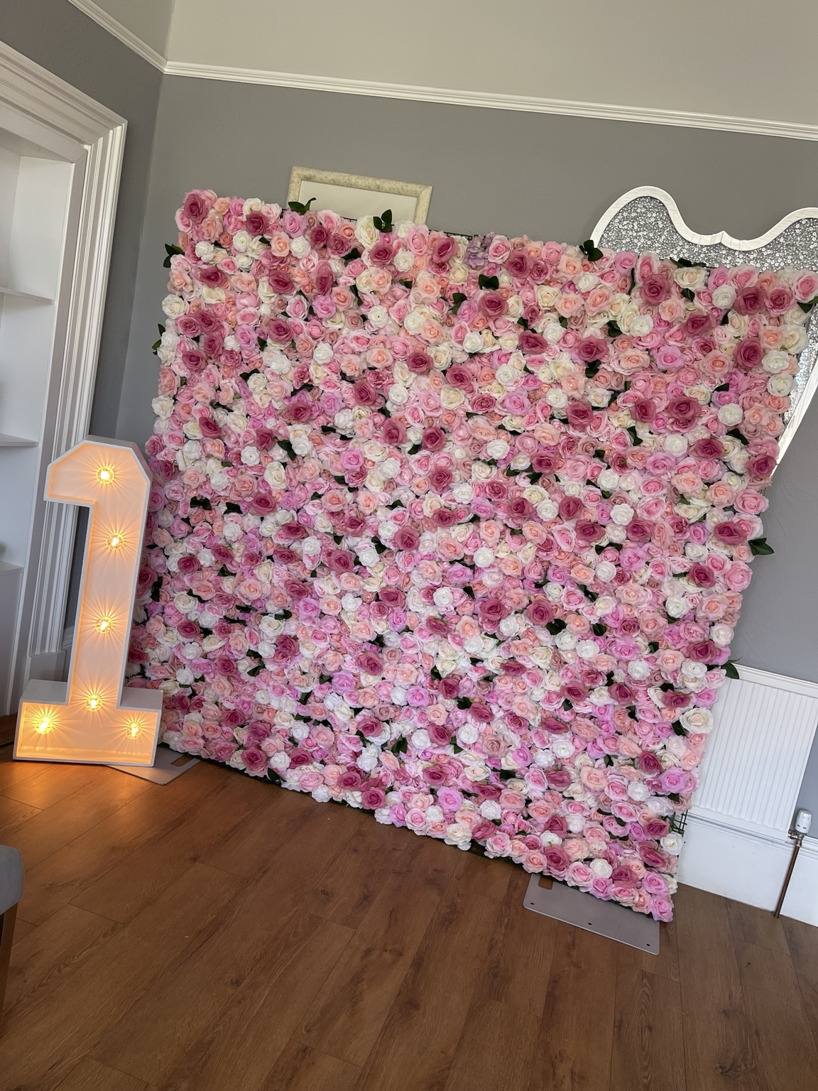 Luxury pink flower wall with number one light